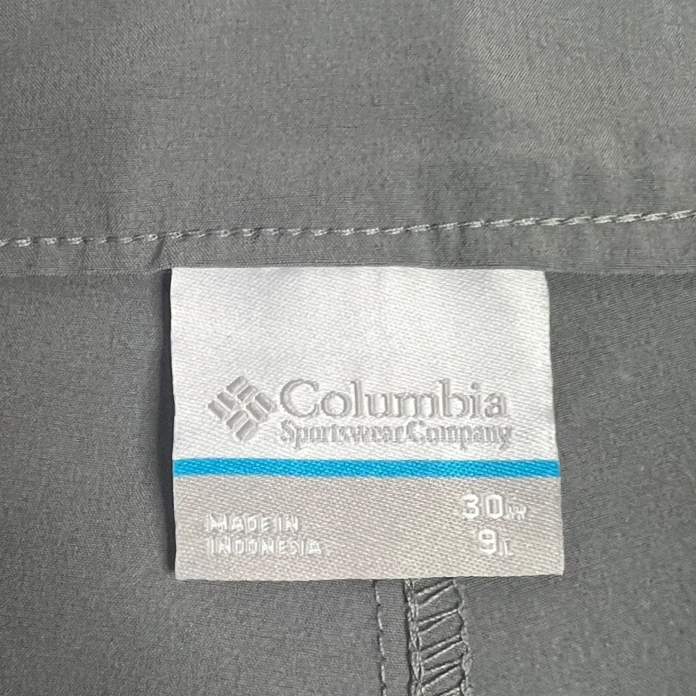 Columbia Narrows Pointe Shorts Mens 30 Gray Stretch Omni Shade Hiking Active NEW